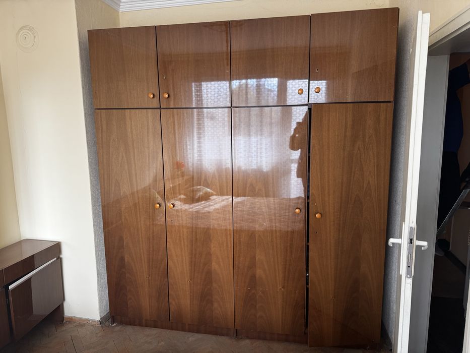 мебели на символични цени