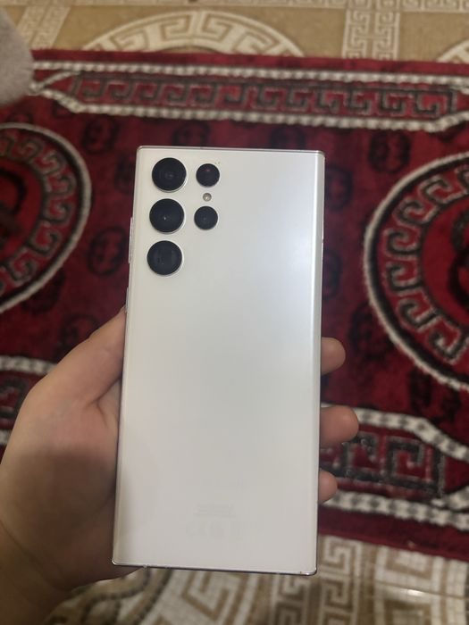 Vând Samsung S22 ultra White