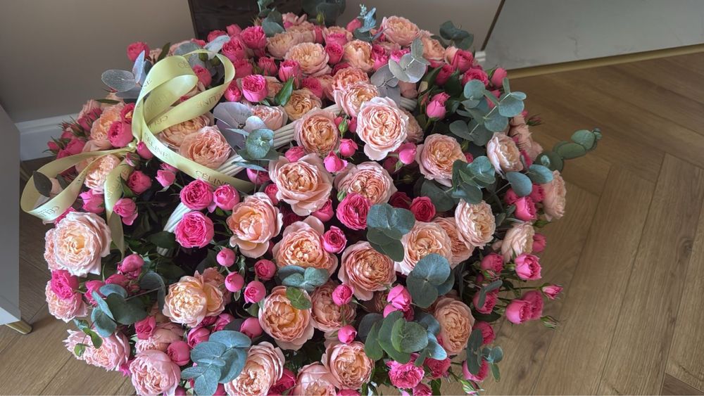 Пионовидные розы от Celine flowers