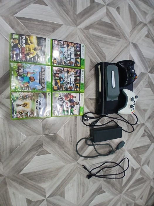 Vand xbox 360 cu 400 lei negociabil doua manete și hard de 60 GB