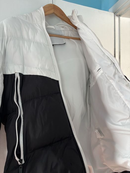 Продавам пролетно яке размер М