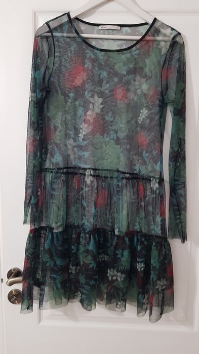 Rochie transparenta din tulle model floral