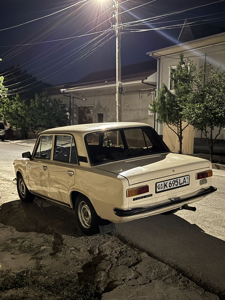 Lada jiguli 21011