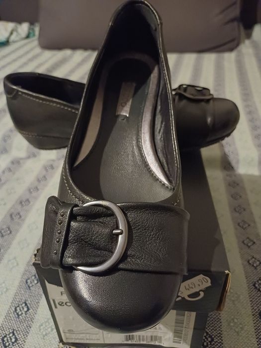 Pantofi NOI firma  ECCO casual mărimea 35/36.