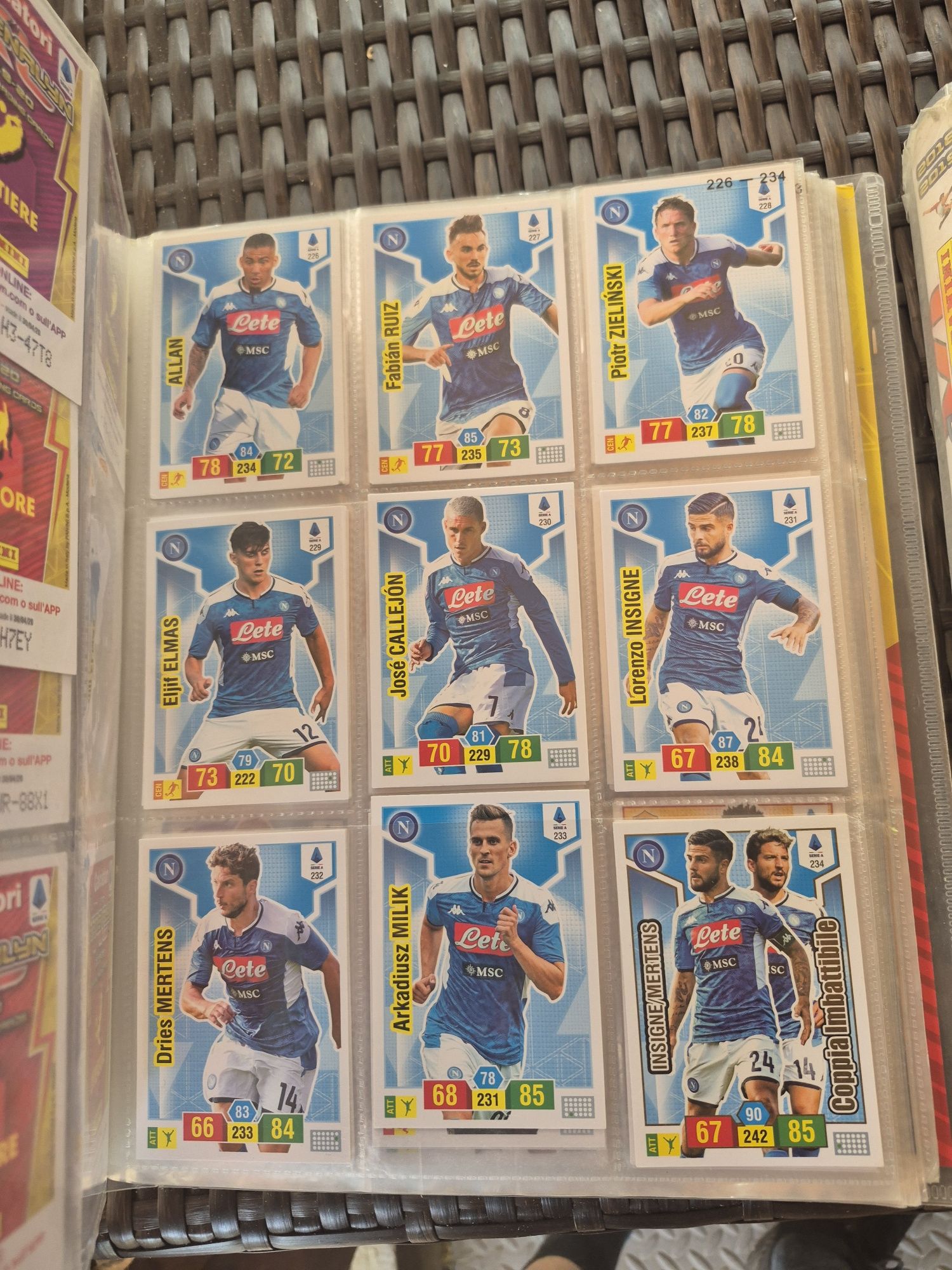 Cartonașe cu fotbaliști Panini