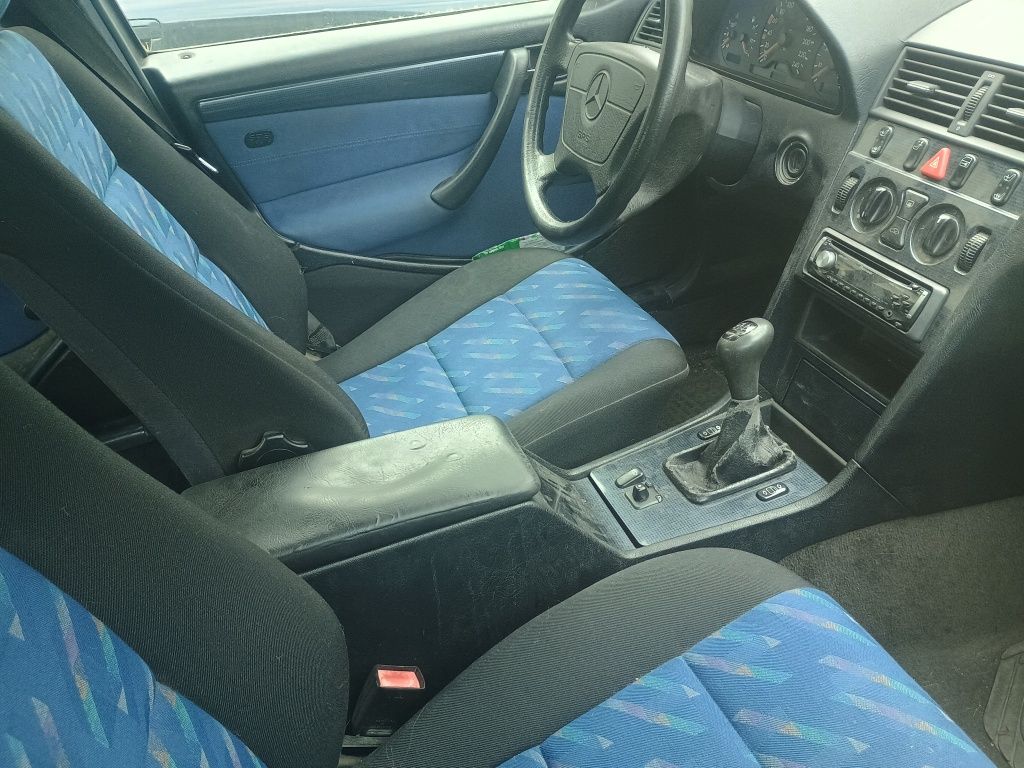 Части за w202 Мерцедес с180 Mercedes c180