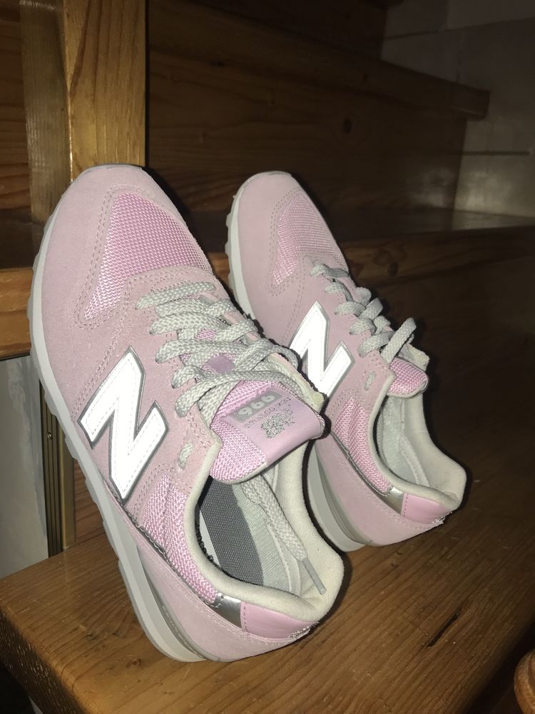 New Balance 996 Sneakers