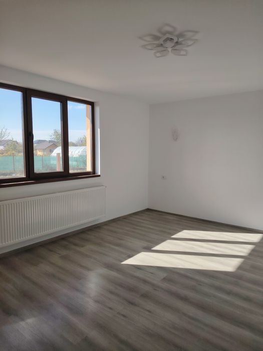 Vând casa noua Odaia Manolache!