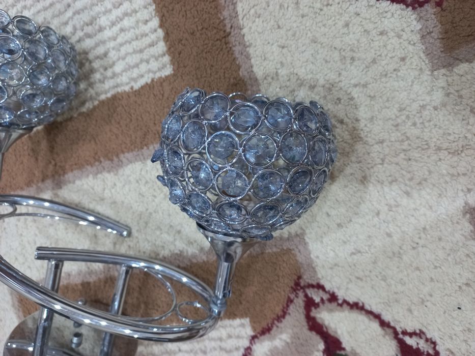 Продам люстру двухрожковую