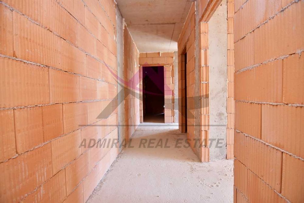 Продава се Тристаен апартамент в Варна, Изгрев - 89 кв.м за 1798 €/кв.м - Снимка #5