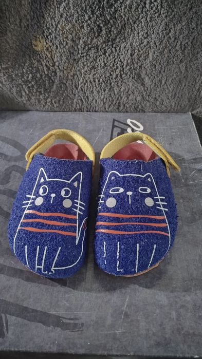 Papuci de interior 28