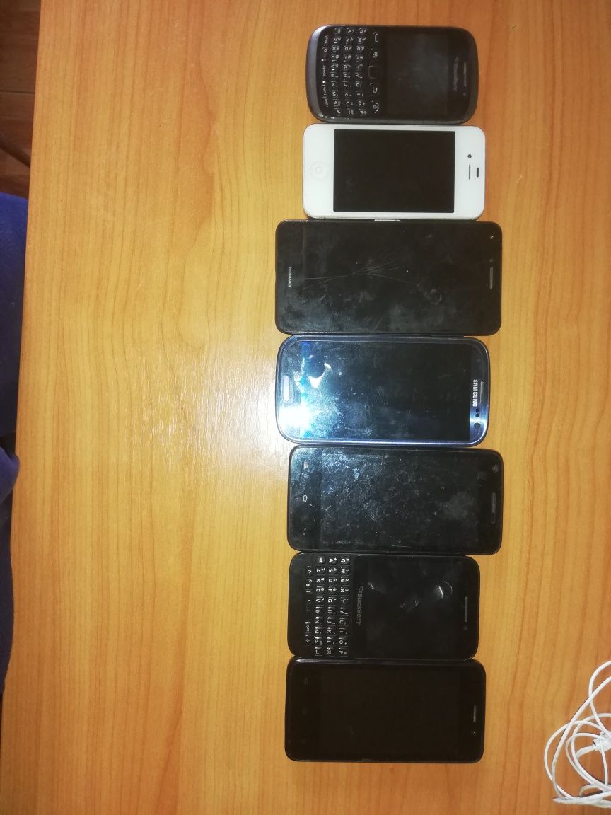 Telefon bucati unele functionale 100lei toate