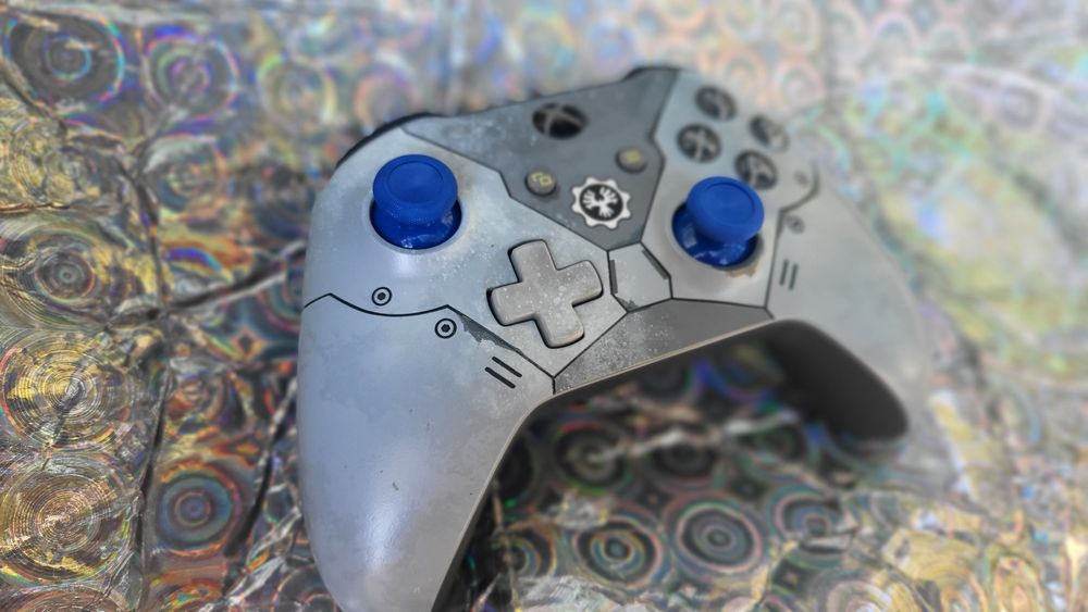 Лимитиран Gears of War контролер джойстик Xbox one/s/x series PC компю