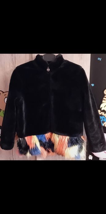 Blanita fete cu blana multicolora