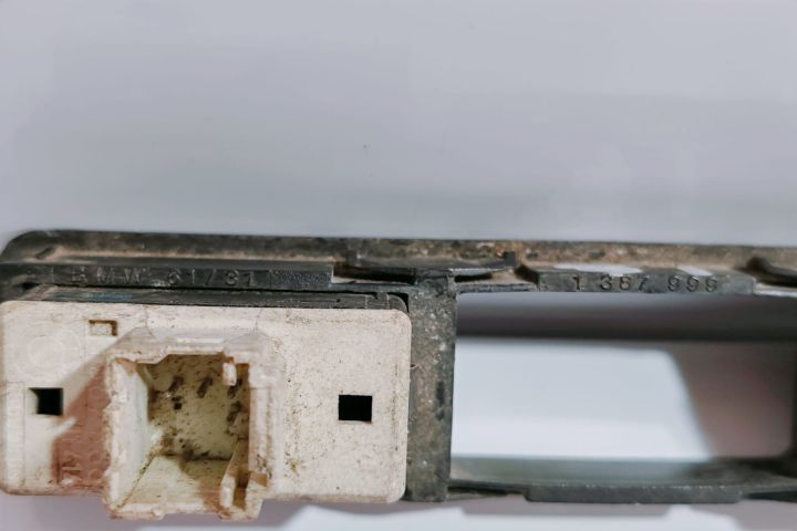 Buton  geam electric 61311387999 BMW Seria 3 E36