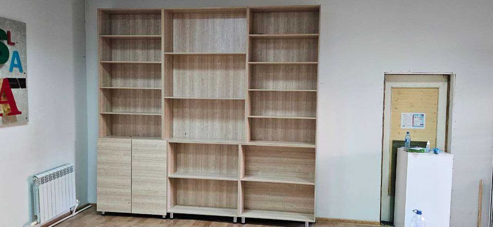 продается офисный шкаф