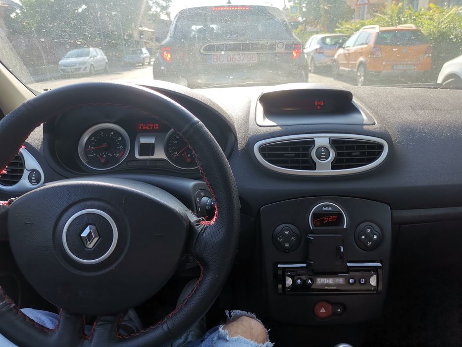 Vând renault clio 3 coupe