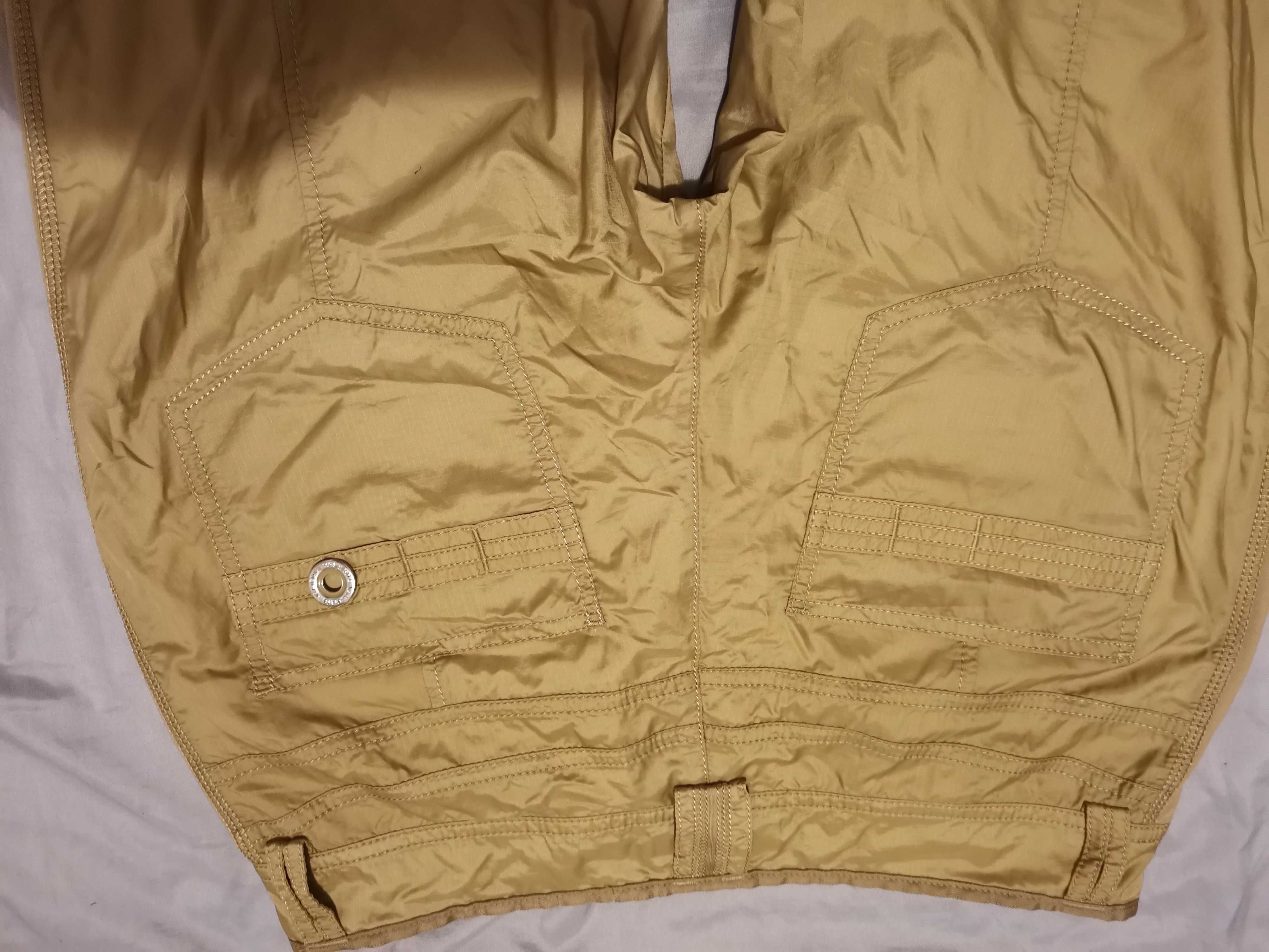 Vând pantaloni de damă noi