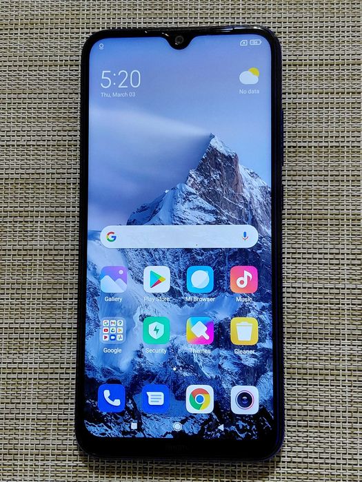 Redmi Note 8 добре запазен, с оригинален кейс, зарядно
