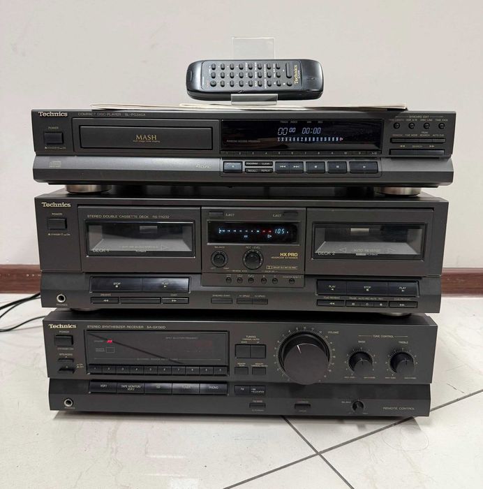 Ретро аудио система - сет TECHNICS - усилвател с тунер, сд плеър и др