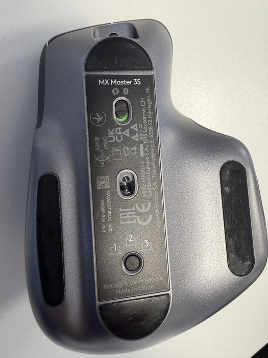 Vând mouse Logitech Performance MX 3