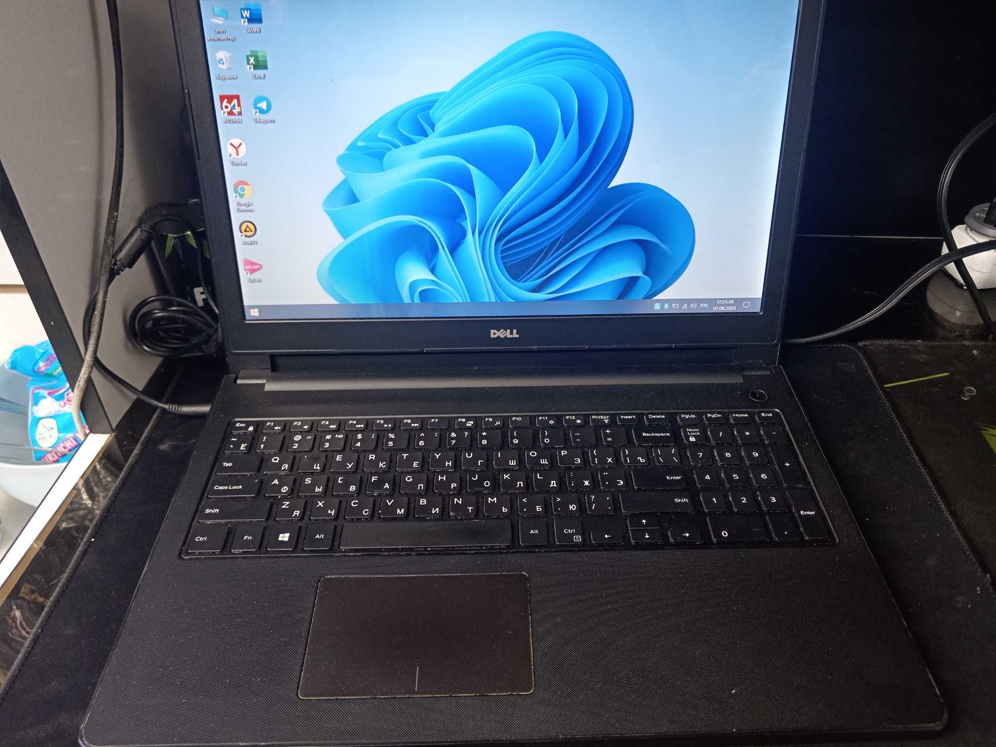 Noutbuk  Dell core i3 5-pokoleniya .  4/256 ssd