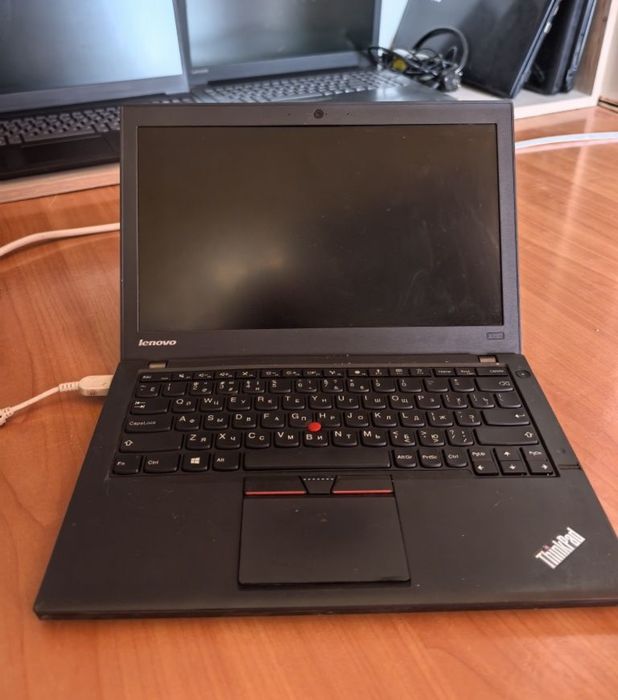 Ноутбук Леново Think Pad