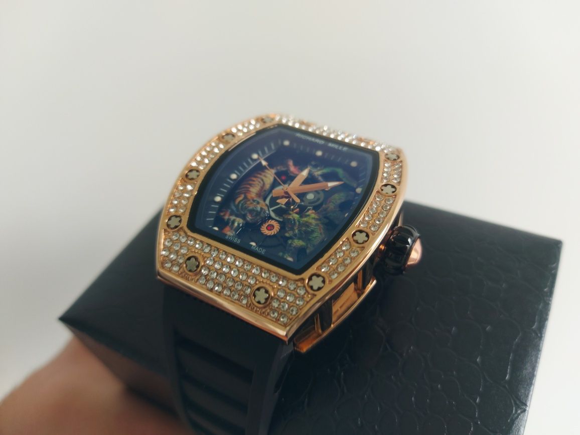 ЧИСТО НОВ ! Мъжки часовник "Richard Mille" (Tiger & Dragon)
