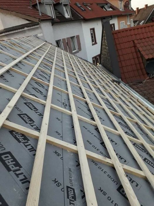 Montaj acoperișuri și reparații de urgență