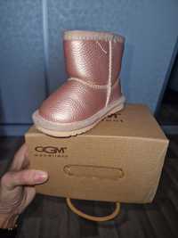 Ugg marimea 21 copii