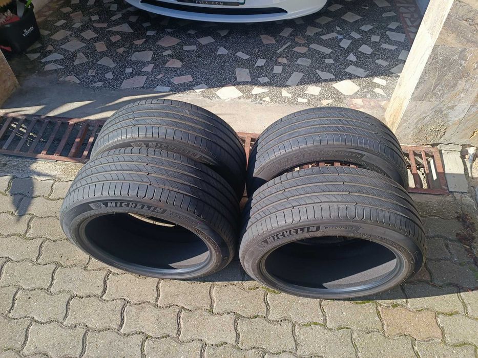 Cauciucuri anvelope 235/45 R18 vara Tesla Model 3