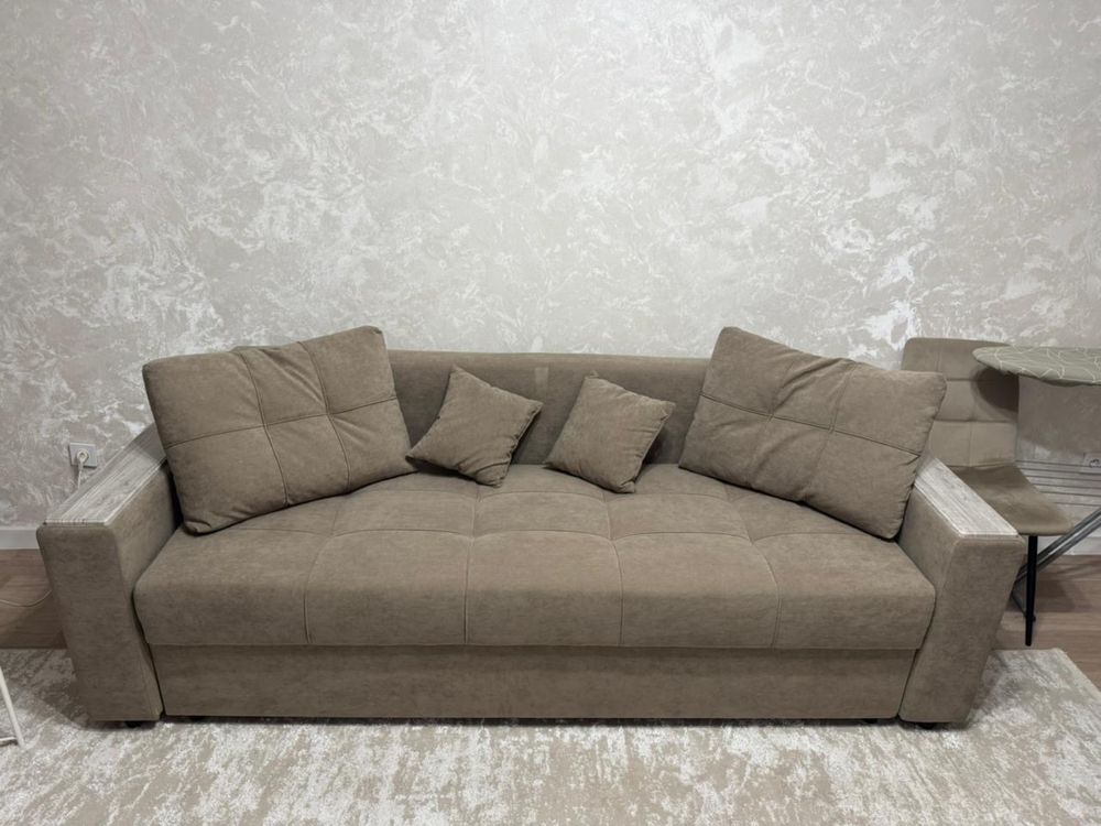 Продам диван-кровать в кофейном цвете, как новый