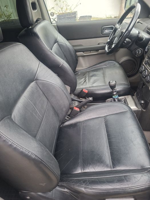 Nissan xtrail din 2004