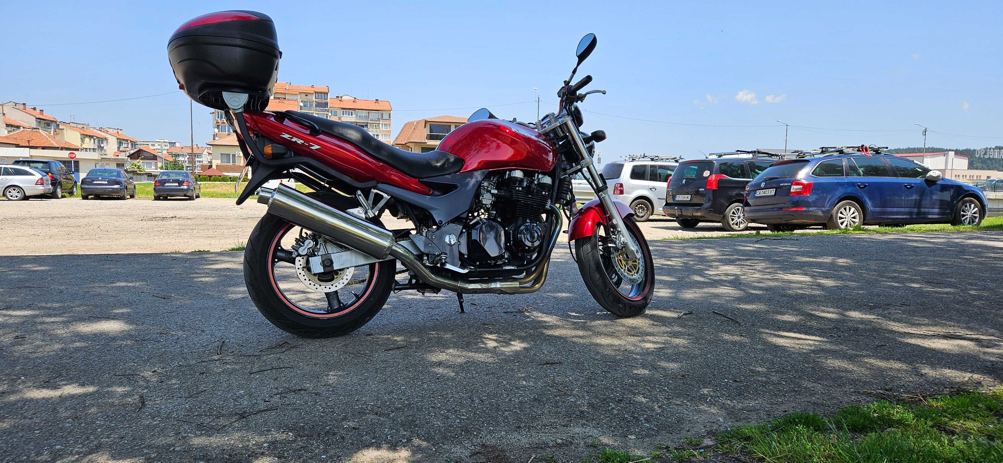 Kawasaki ZR-7 750