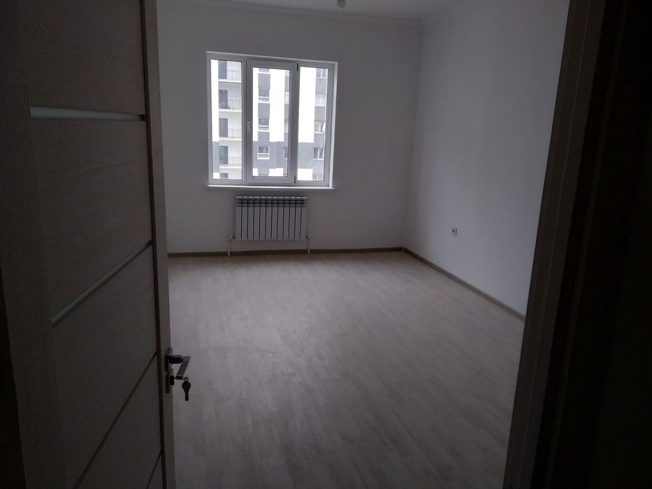 3-х комн квартира в Яшнабадском районе мах. Олмос