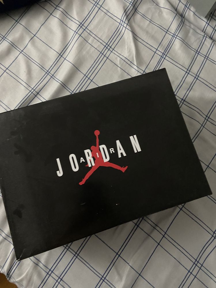 Adidasi Jordan 11 Cherry Originali