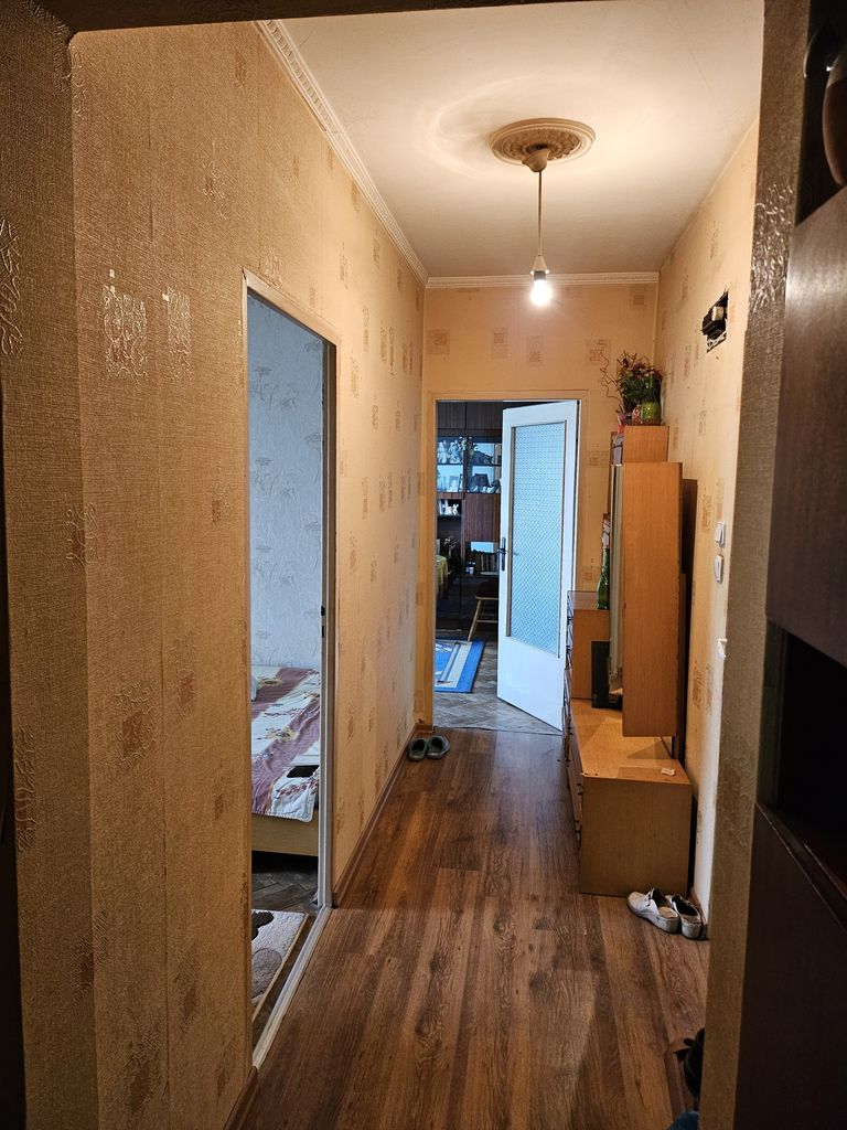 Продава се Двустаен апартамент в Плевен, 9-ти квартал - 65 кв.м за 1077 €/кв.м - Снимка #7