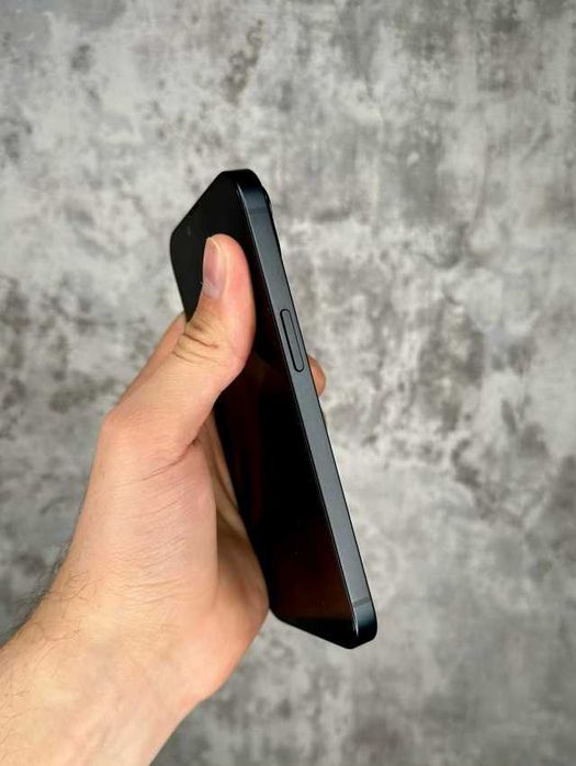 iPhone 14 128GB Midnight.