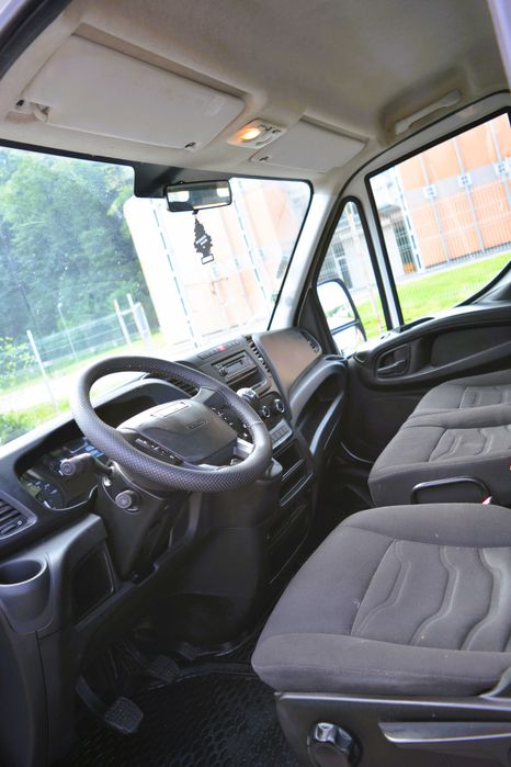 Iveco Daily 2016 basculabil pe 3 parti