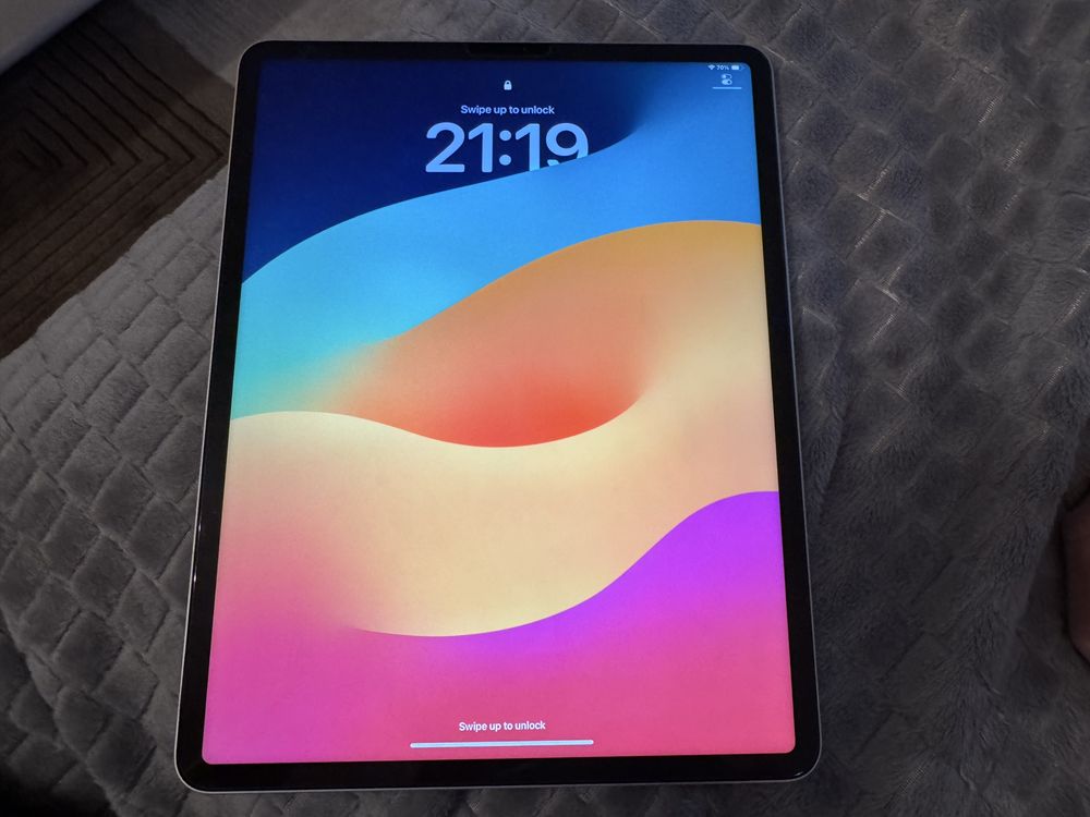 iPad Pro 12’9 generatia 6 de 256 GB