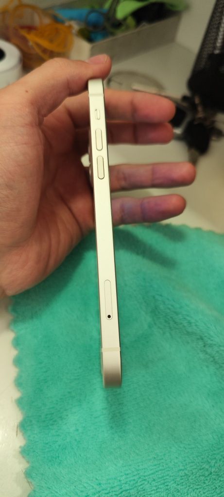 Iphone 12.   Yomkisi 95