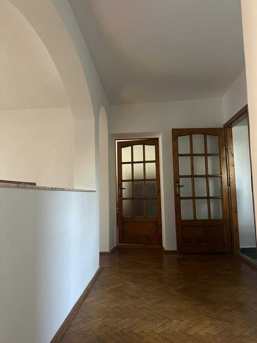 Apartament 3 camere decomandate, Str. Arinului nr. 4, bl 12.