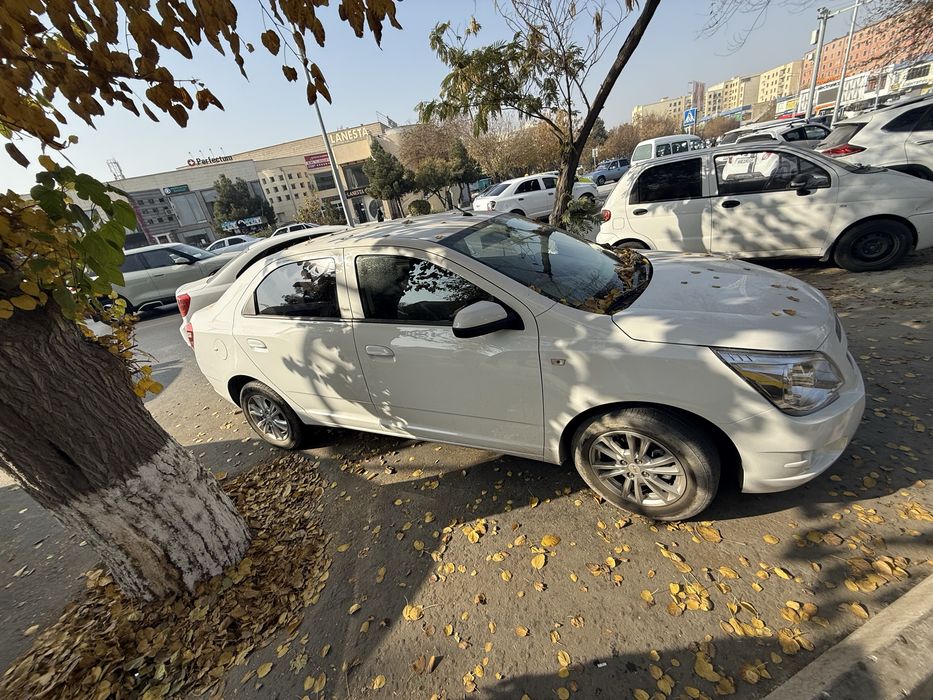 Cobalt 3 pazitsiya avtomat 2024 yil 15 300 km probeg