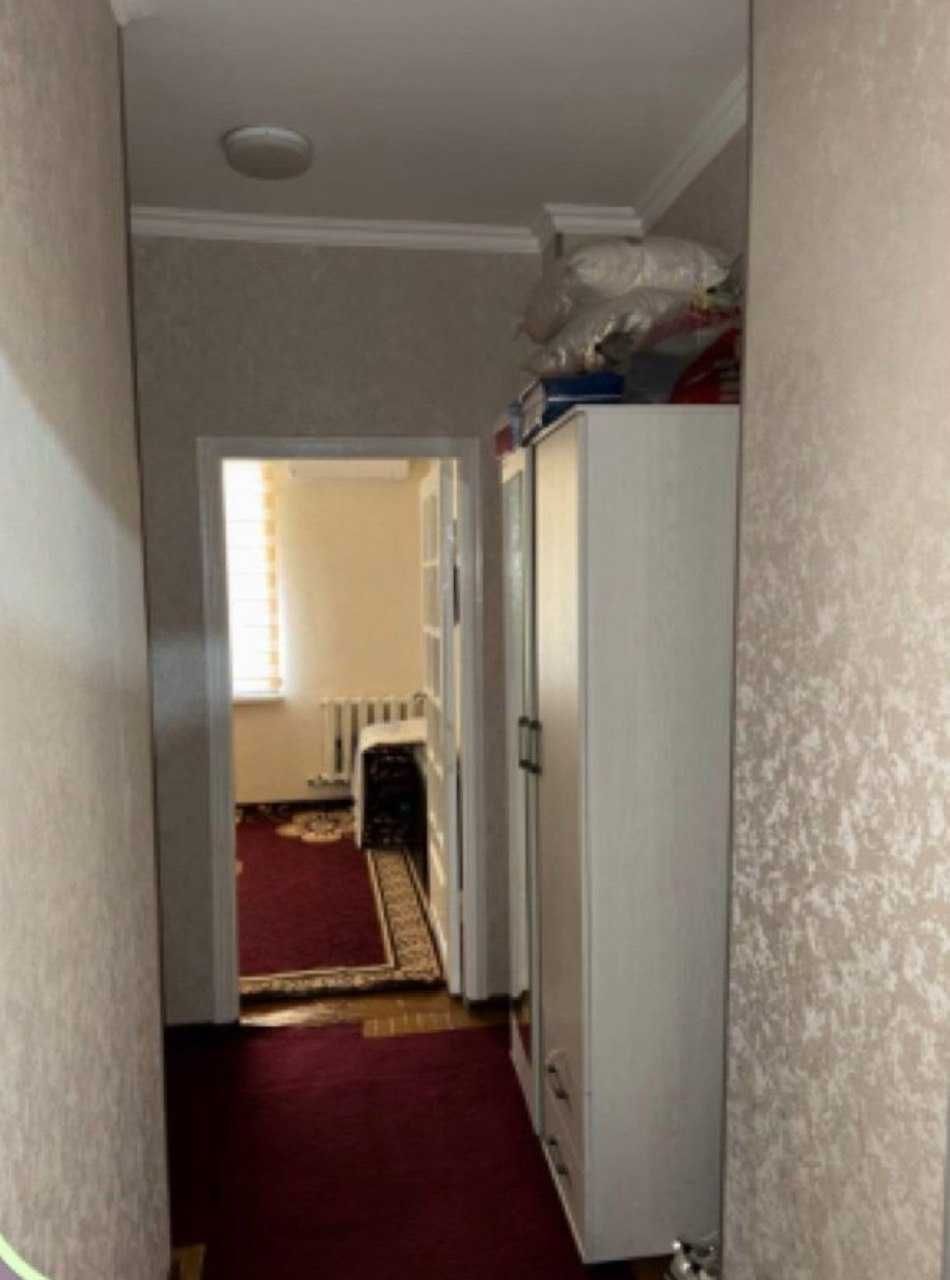ЛАБЗАК 1в2 2 этаж супер локация и квартира. Кирпич. 43м2.