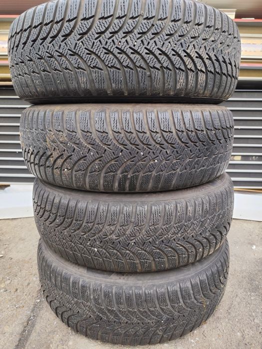 Anvelope 215 60 r17 iarna kumho