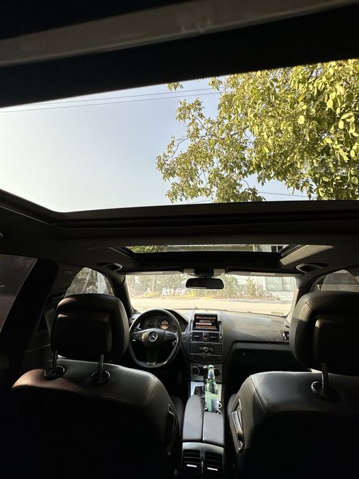 Mercedes benz w204 c300 4matic