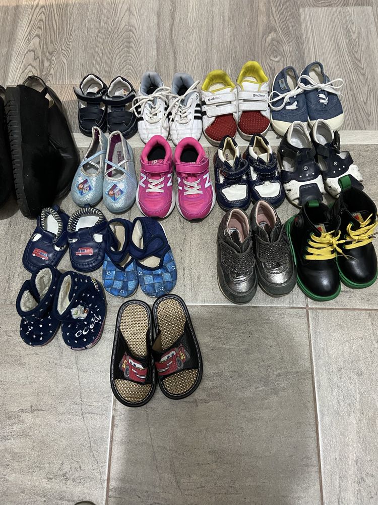 Обувь и тапочки детские
