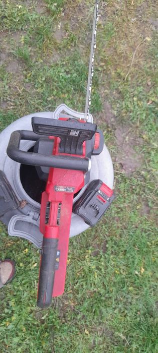 Drujba electrica pe acumulatori