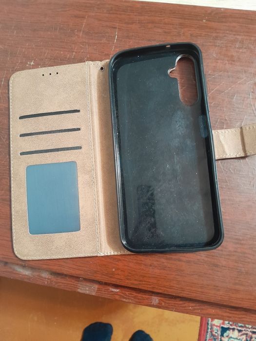 Продам чехол книжка на самсунг А 14