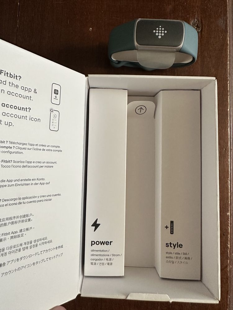 Fitbit charge 5 nou